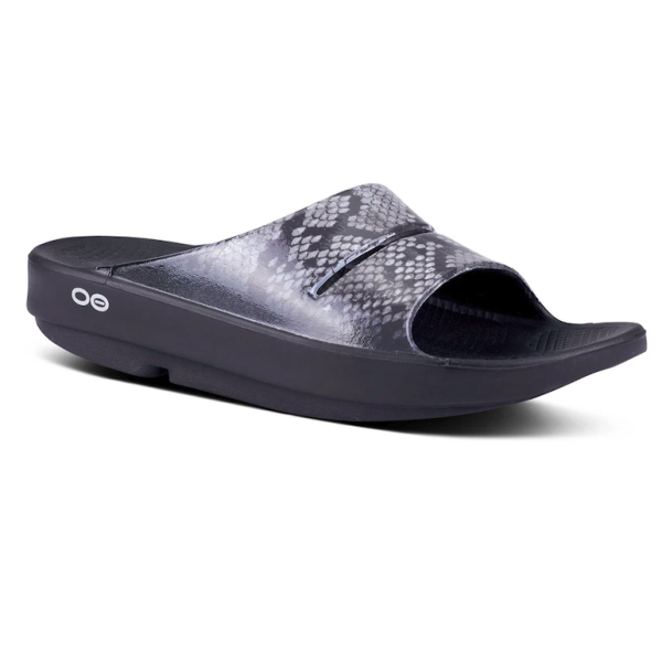 Oofos Ooahh Limited Snake Womens